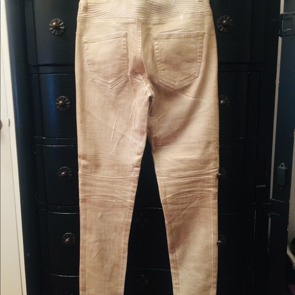 White with gold distressed moto pants - Picture 2 of 2